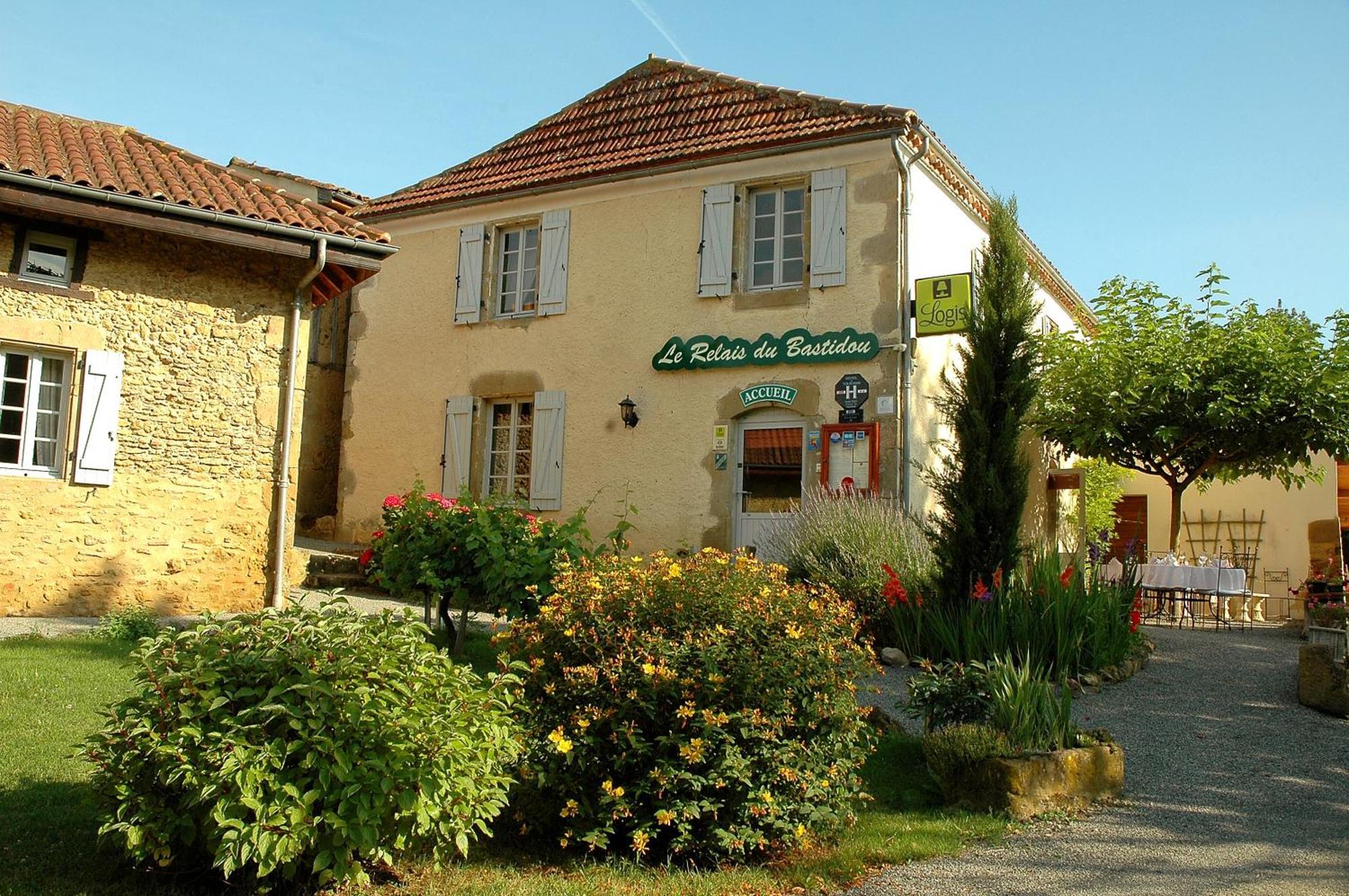 فندق Logis Le Relais Du Bastidou Beaumarches المظهر الخارجي الصورة