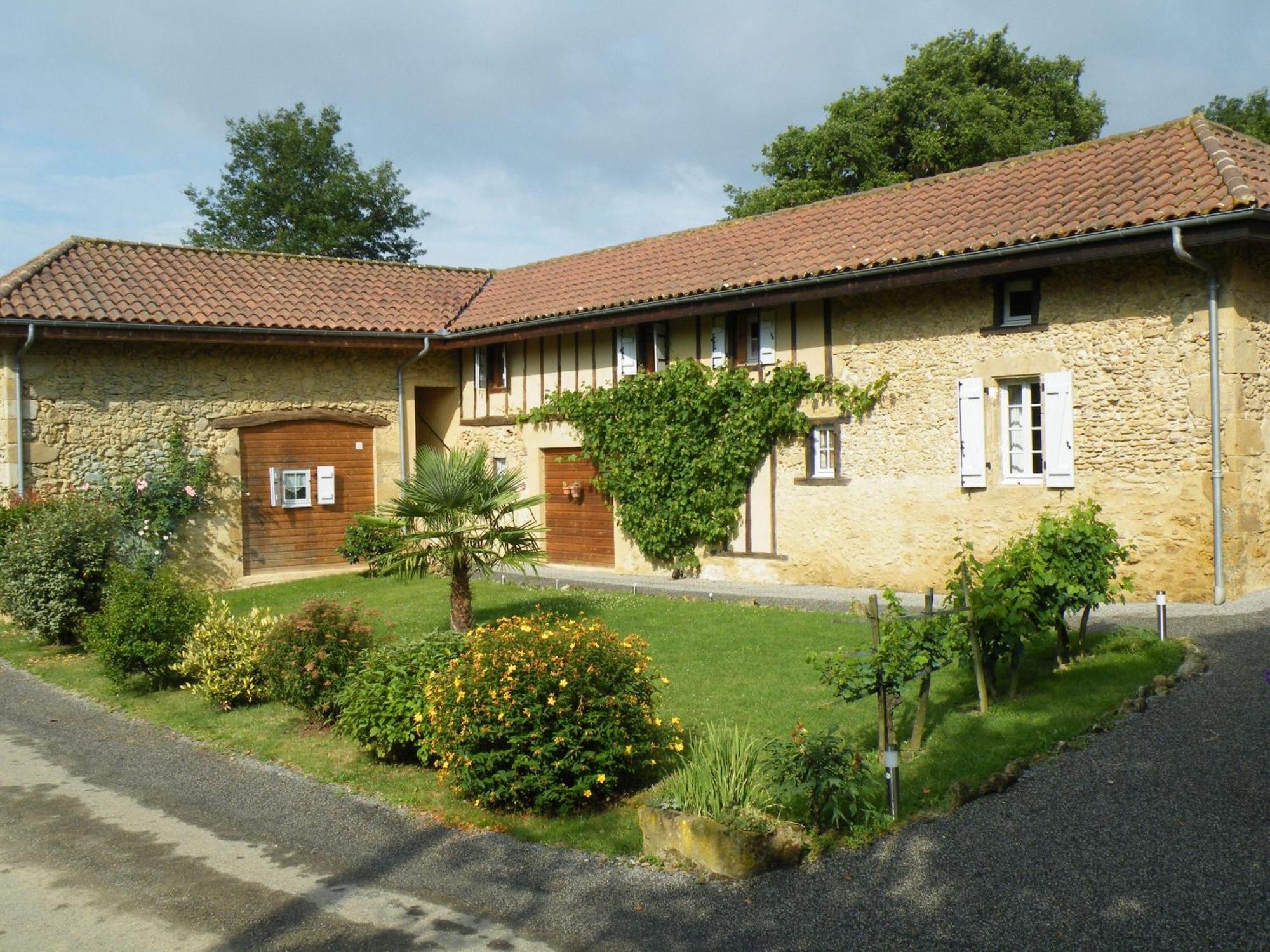 فندق Logis Le Relais Du Bastidou Beaumarches المظهر الخارجي الصورة