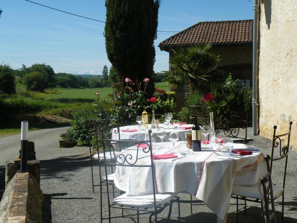 فندق Logis Le Relais Du Bastidou Beaumarches المظهر الخارجي الصورة