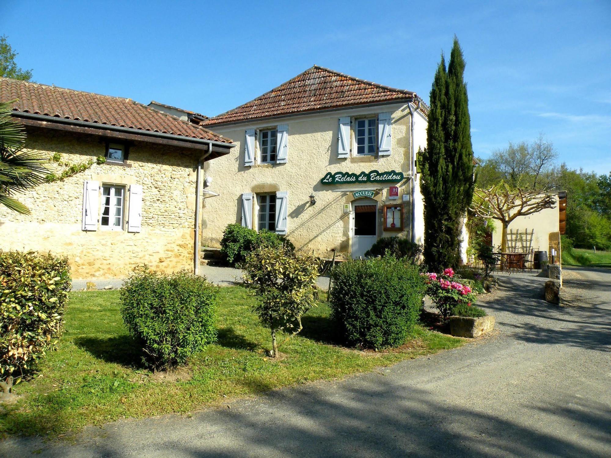 فندق Logis Le Relais Du Bastidou Beaumarches المظهر الخارجي الصورة