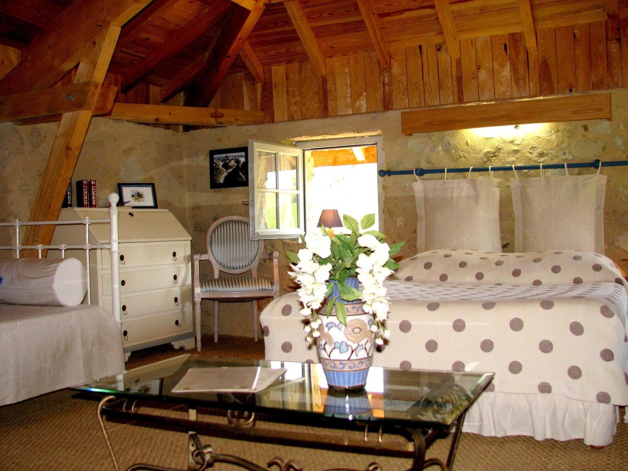 فندق Logis Le Relais Du Bastidou Beaumarches المظهر الخارجي الصورة